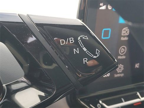 Certified 2024 Volkswagen ID.4 2WD image 25