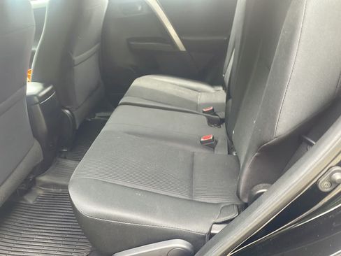 Used 2018 Toyota RAV4 LE w/ All Weather Liner Package AWD/4WD image 15