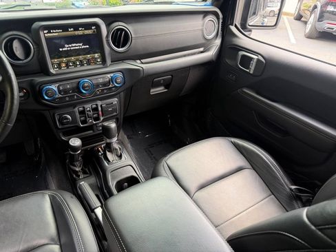 Used 2019 Jeep Wrangler Unlimited Sahara w/ Quick Order Package 24M Moab AWD/4WD image 41