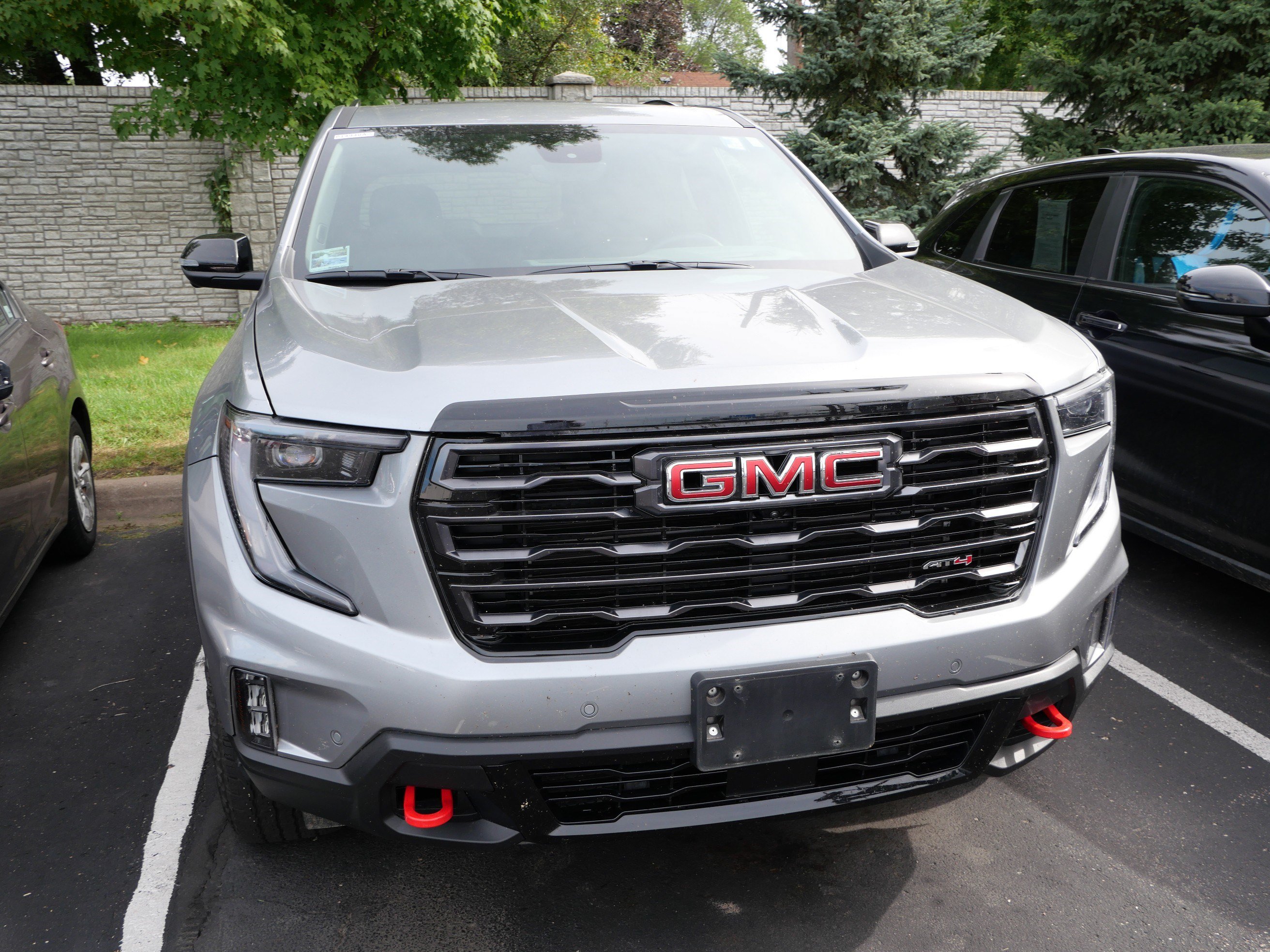 Used 2025 GMC Acadia AT4 w/ Super Cruise Package AWD/4WD image 3