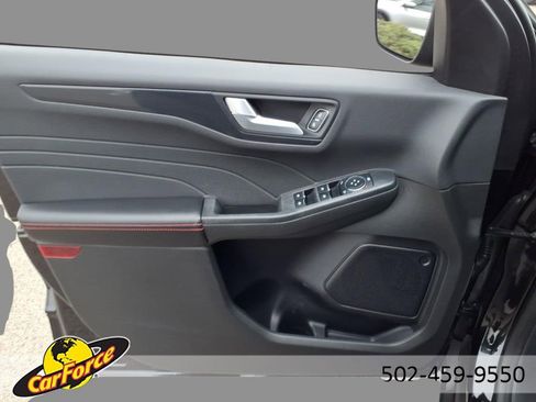 Used 2023 Ford Escape ST-Line w/ Tech Pack #1 image 17