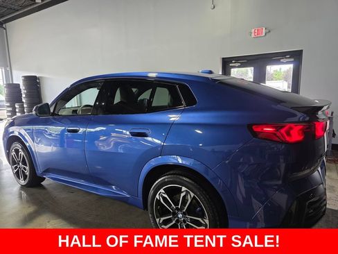 Used 2025 BMW X2 xDrive28i AWD/4WD image 6