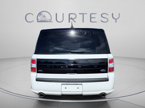 Used 2019 Ford Flex SEL w/ Equipment Group 202A FWD image 4