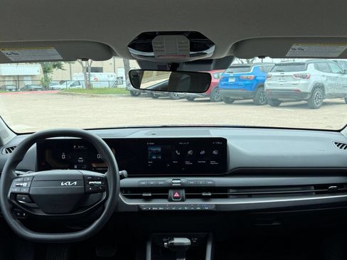 Used 2025 Kia K4 FWD image 35