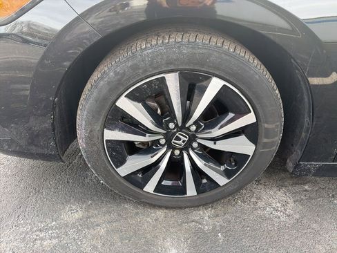 Used 2023 Honda Civic EX image 10