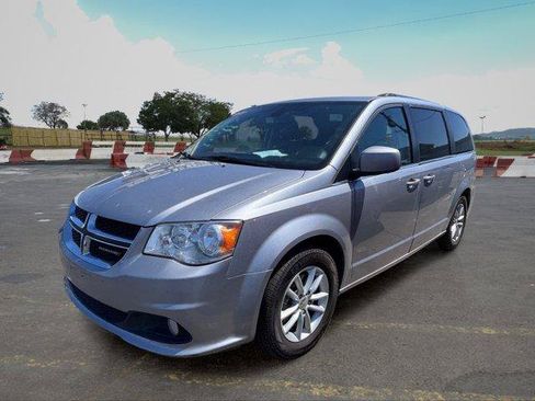 Used 2020 Dodge Grand Caravan SXT FWD image 5