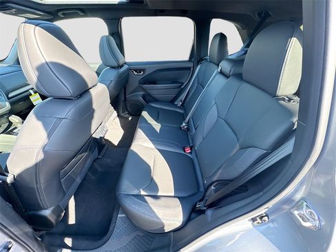 New 2025 Subaru Forester Limited image 24