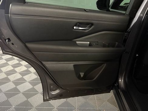 Used 2025 Nissan Pathfinder Platinum w/ Cargo Package AWD/4WD image 23