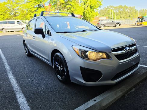 Used 2013 Subaru Impreza 2.0i AWD/4WD image 7
