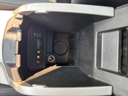Used 2013 Ford C-MAX SEL FWD image 29
