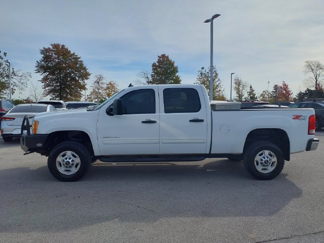 Used 2012 GMC Sierra 2500 SLE w/ SLE Preferred Package AWD/4WD image 8