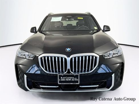 Used 2024 BMW X5 xDrive40i w/ Premium Package AWD/4WD image 2