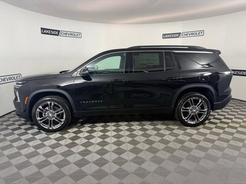 New 2025 Chevrolet Traverse LT w/ Enhanced Driving Package FWD image 3