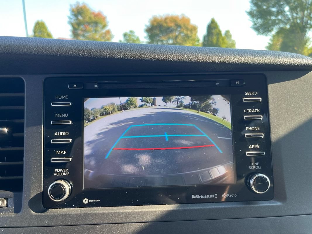 Used 2019 Toyota Sienna LE FWD image 20
