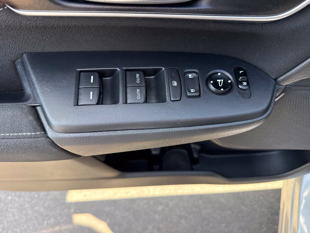 Used 2020 Honda CR-V EX image 17