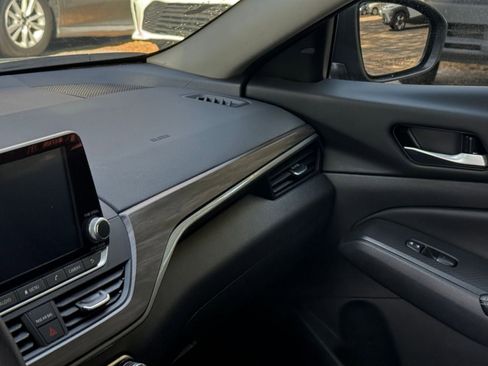 Used 2025 Nissan Altima 2.5 SV image 29