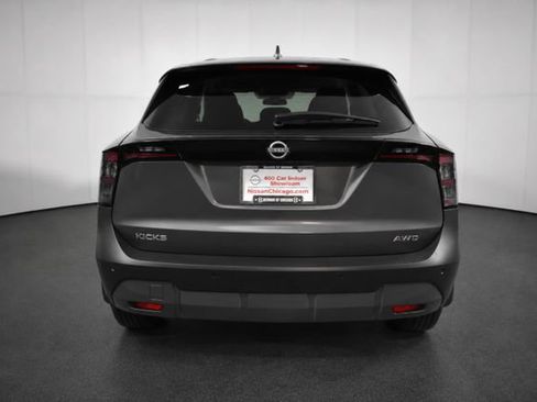 Certified 2025 Nissan Kicks SV AWD/4WD image 5