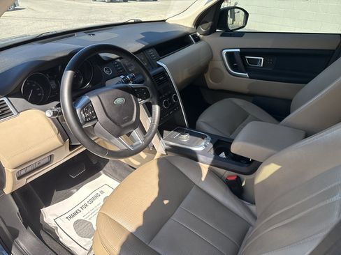 Used 2018 Land Rover Discovery Sport HSE AWD/4WD image 9