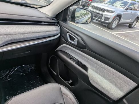 Certified 2022 Jeep Compass Latitude AWD/4WD image 13