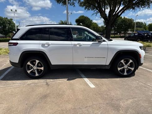 Used 2023 Jeep Grand Cherokee 4WD 4xe w/ Luxury Tech Group II image 5