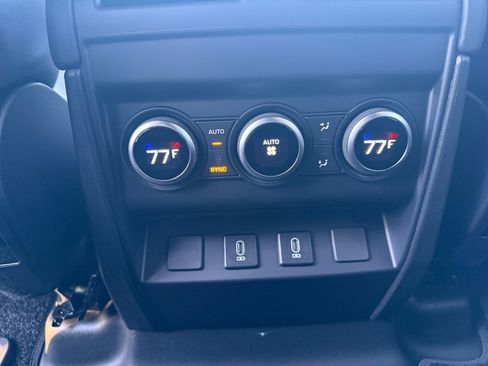 New 2026 Land Rover Defender 110 X-Dynamic SE AWD/4WD image 21