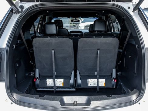 Used 2017 Ford Explorer XLT w/ Equipment Group 202A image 58