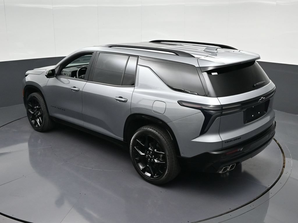 Used 2024 Chevrolet Traverse RS FWD image 19