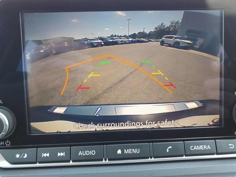 Used 2025 Nissan Rogue SV FWD image 26