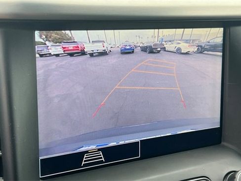 Used 2021 GMC Acadia SLE w/ Driver Convenience Package image 26