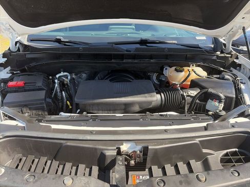 Used 2022 Chevrolet Suburban Z71 AWD/4WD image 32