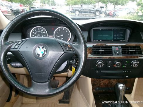 Used 2006 BMW 530xi Sedan AWD/4WD image 8