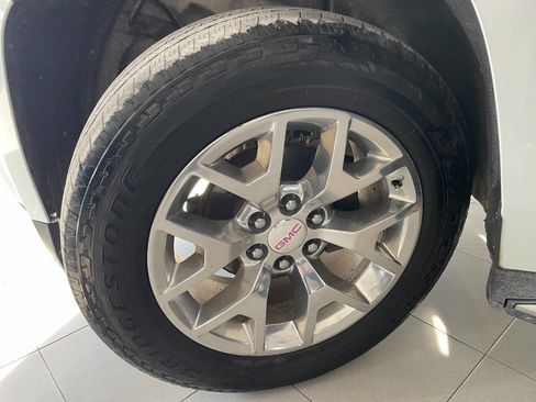 Used 2016 GMC Yukon XL SLE w/ Convenience Package image 12