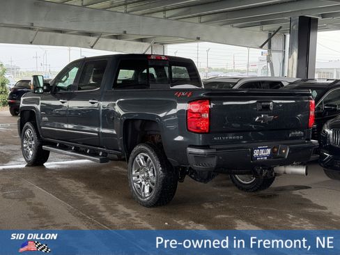 Used 2019 Chevrolet Silverado 2500 High Country AWD/4WD image 7