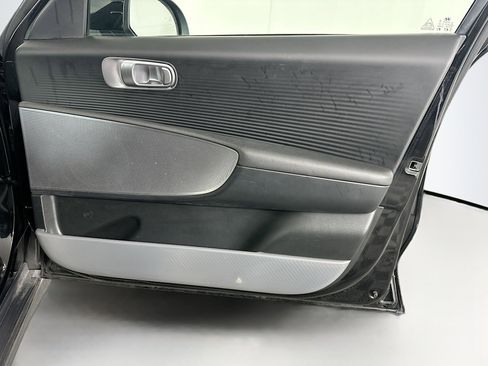 Used 2024 Hyundai Ioniq 6 SE RWD image 32