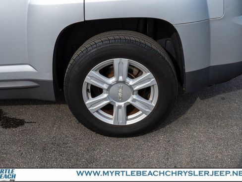 Used 2015 GMC Terrain SLE image 12