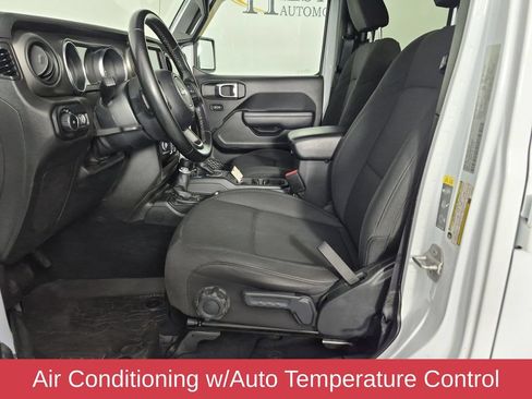 Used 2022 Jeep Wrangler Unlimited Sport w/ Xtreme Recon 35" Tire Package AWD/4WD image 15
