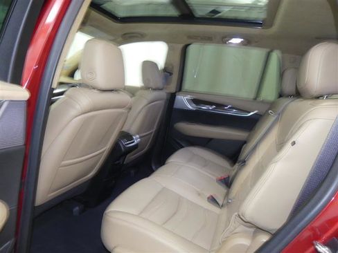 Used 2022 Cadillac XT6 Sport w/ Platinum Package image 25