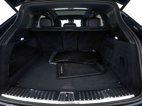 Certified 2026 Porsche Cayenne AWD/4WD image 24