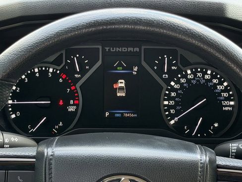 Used 2022 Toyota Tundra SR5 w/ SR5 Premium Package RWD image 16