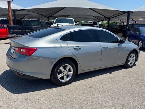 Used 2024 Chevrolet Malibu LS FWD image 5