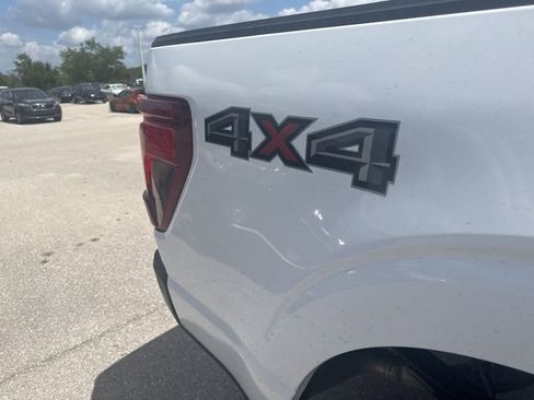 Used 2024 Ford F150 XL image 3