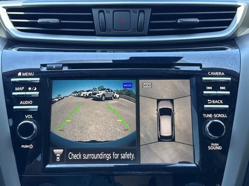 Used 2024 Nissan Murano SL FWD image 25