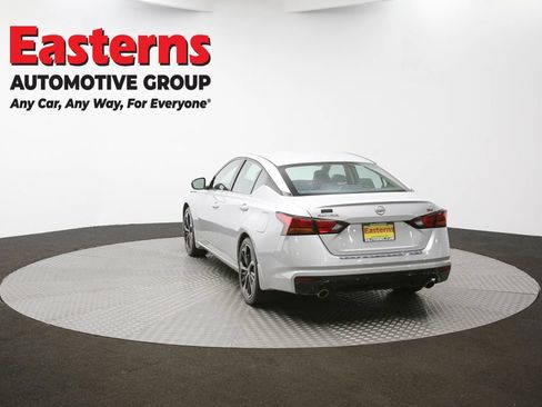 Used 2023 Nissan Altima 2.5 SR FWD image 62