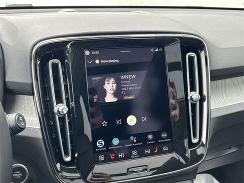 New 2026 Volvo XC40 B5 Plus w/ Protection Package Premier image 20