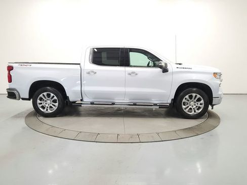 New 2026 Chevrolet Silverado 1500 LTZ w/ LPO, Dark Essentials Package AWD/4WD image 8