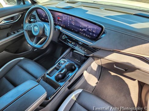 Certified 2025 Buick Envision Sport Touring AWD/4WD image 20