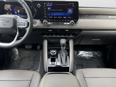 Used 2024 Chevrolet Colorado ZR2 w/ ZR2 Bison Edition image 23