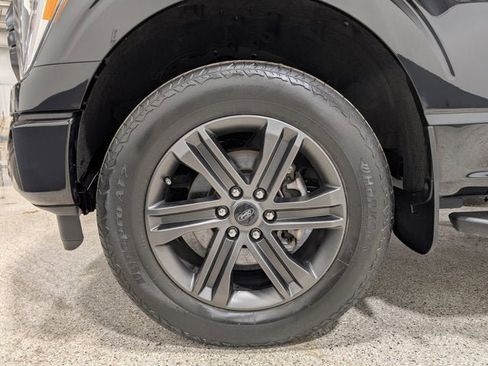 Used 2022 Ford F150 XLT w/ Equipment Group 302A High image 12