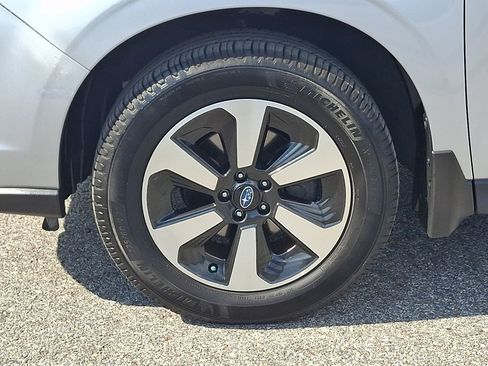 Used 2017 Subaru Forester 2.5i Premium AWD/4WD image 8