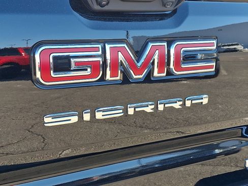 New 2026 GMC Sierra 1500 Elevation image 11